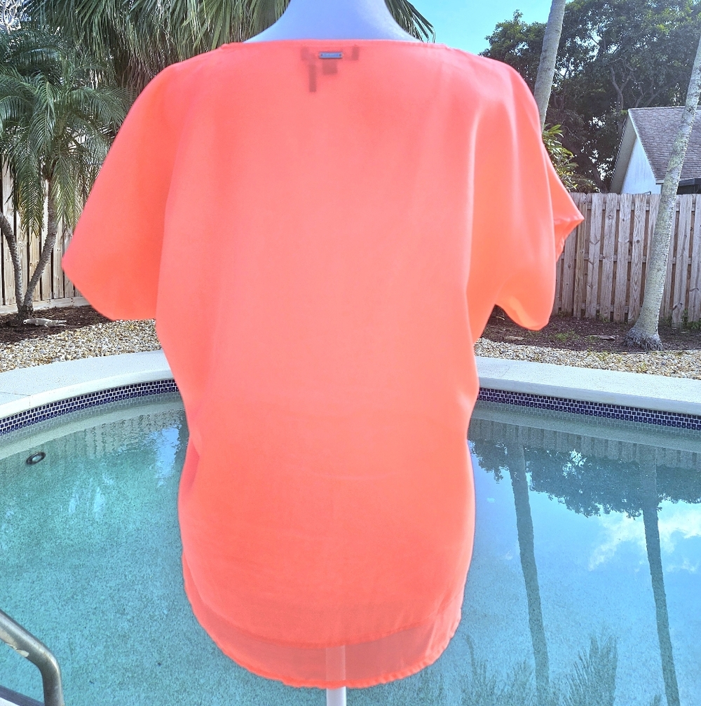 NEW DKNY Coral Pink V-Neck Lightweight Chiffon Blouse Size S Sheer Casual Office - Picture 5 of 10